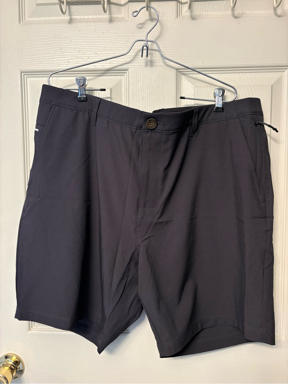 NWT Men’s Infinity Linearflex Hybrid Stretch Shorts Zipper Pockets Gray Size 40